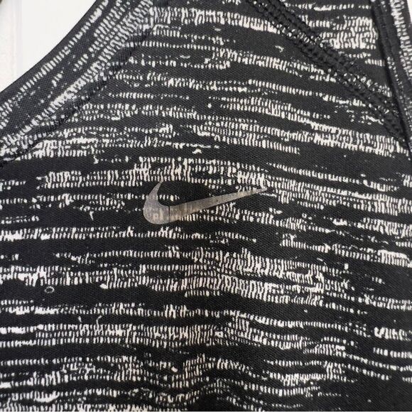 Nike running drip fit XL - Picture 10 of 14